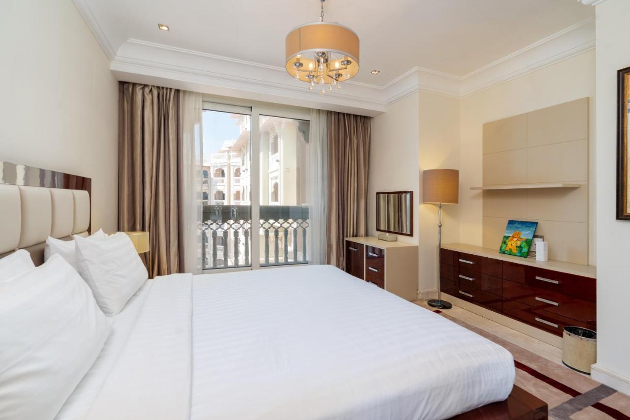 Royal Club By Rvhr, Grandeur Residence Crescent Palm Jumeirah Dubai Exterior photo